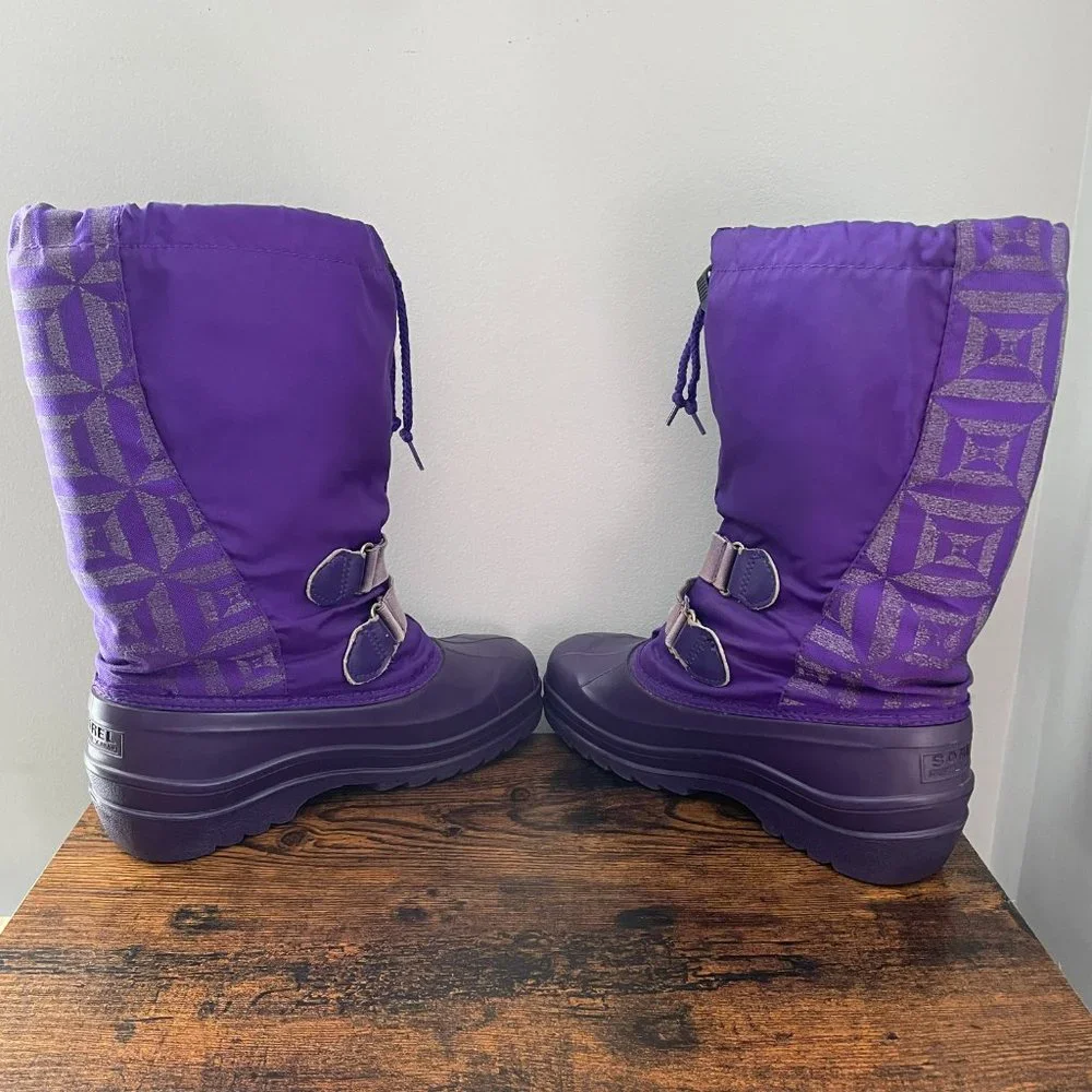 Sorel illumiNite Youth Girl's Size 4 Shoes Purple Lined Weatherproof Winter Boot